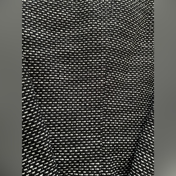 Black & White Tweed Banana Republic Blazer- Size 4 - Picture 7 of 10